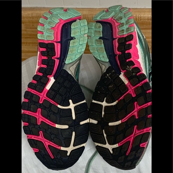 WOMENS BROOKS GTS EDITION 16 RUNNING SHOES SIZE 11 - Picture 5 of 5